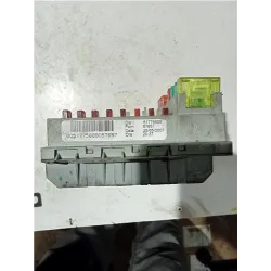 Recambio de caja fusibles/rele para fiat bravo (182)(1995) 1.9 d referencia OEM IAM 0051775688057657  