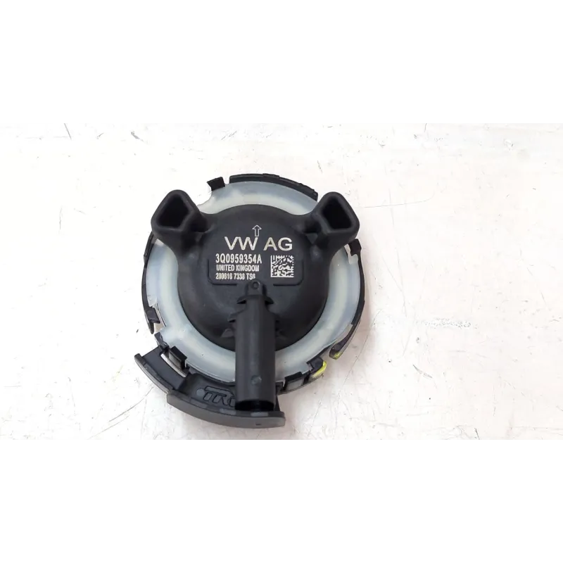 Recambio de sensor para seat leon st (5f8) 1.6 tdi 4drive referencia OEM IAM 3Q0959354A  