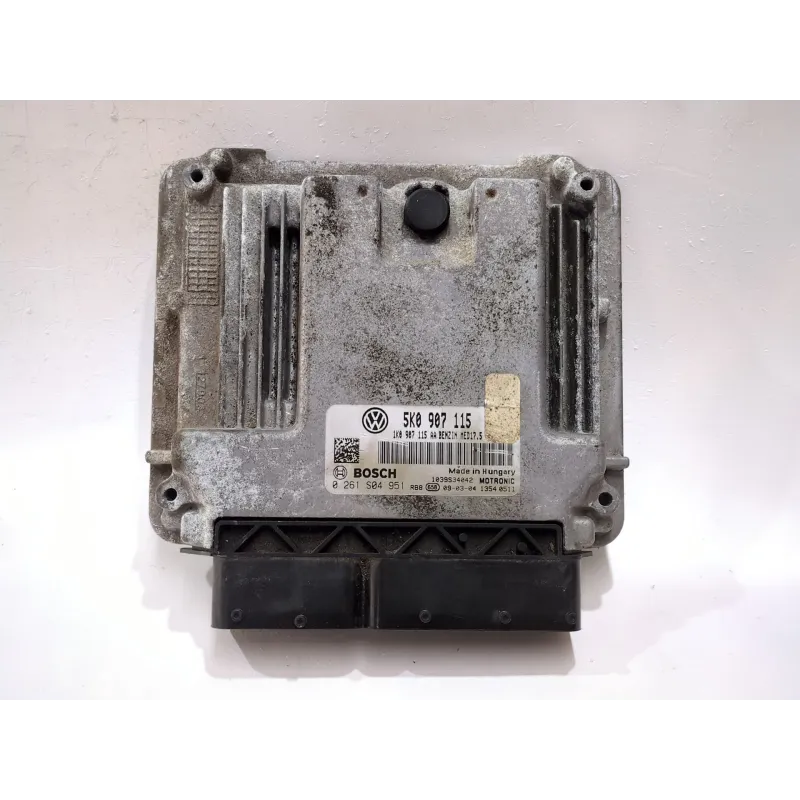 Recambio de centralita inyeccion para volkswagen golf vi (5k1) 2.0 gti referencia OEM IAM 5K0907115 0261S04951  
