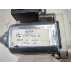 Recambio de motor elevalunas delantero derecho para seat ibiza iii (6l1) 1.9 sdi referencia OEM IAM 6Q2959801A  