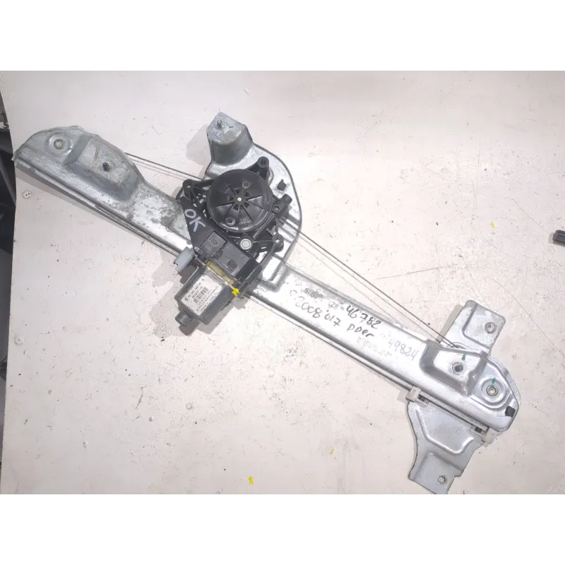 Recambio de elevalunas delantero derecho para peugeot 2008 allure blue-hdi fap] referencia OEM IAM 9674254380  