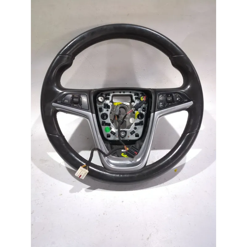 Recambio de volante para opel insignia berlina (2008) 2.0 cdti referencia OEM IAM 13316547  