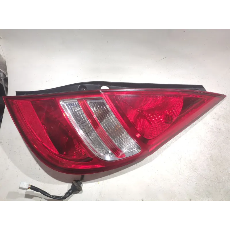 Recambio de piloto trasero derecho para hyundai i30 (fd) 1.6 crdi referencia OEM IAM 924022R0  