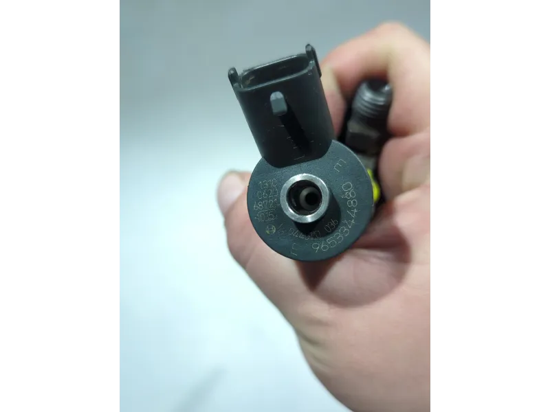 Recambio de inyector para citroën c5 berlina hdi (dcrhzb, dcrhze) referencia OEM IAM 0445110036  