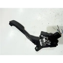 Recambio de potenciometro pedal gas para toyota yaris (ncp1/nlp1/scp1)(1999) 1.3 referencia OEM IAM 781100D011  