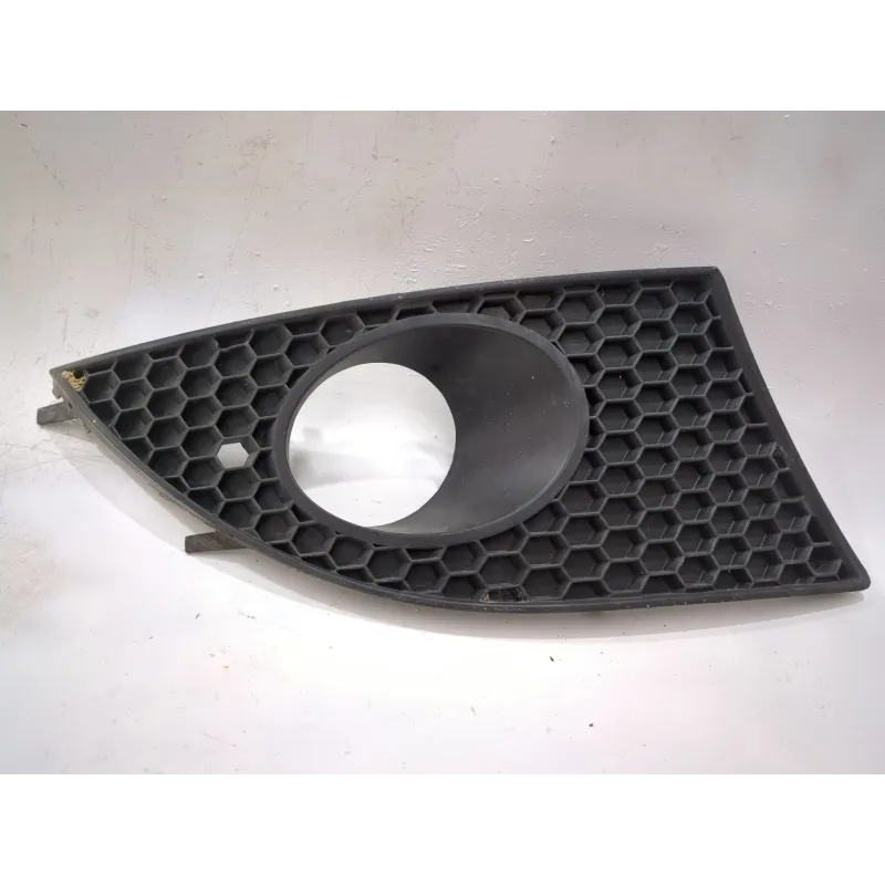 Recambio de rejilla paragolpes derecha para seat altea (5p1) 1.6 referencia OEM IAM 5P0853666  