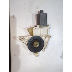 MOTOR ELEVALUNAS DELANTERO DERECHO 0130822272 