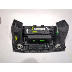 Recambio de aireador central para opel insignia berlina (2008) 2.0 cdti referencia OEM IAM 13233977F  