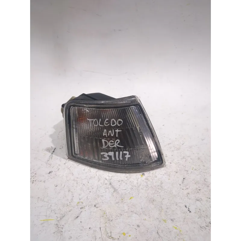 Recambio de faro antiniebla derecho para seat toledo (1l)(09.1991) 1.6 i referencia OEM IAM E11011182  