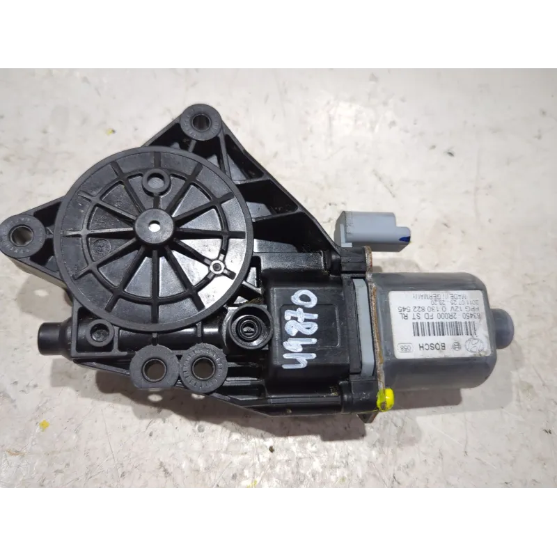 Recambio de motor elevalunas trasero izquierdo para hyundai i30 (fd) 1.6 crdi referencia OEM IAM 834502R000  