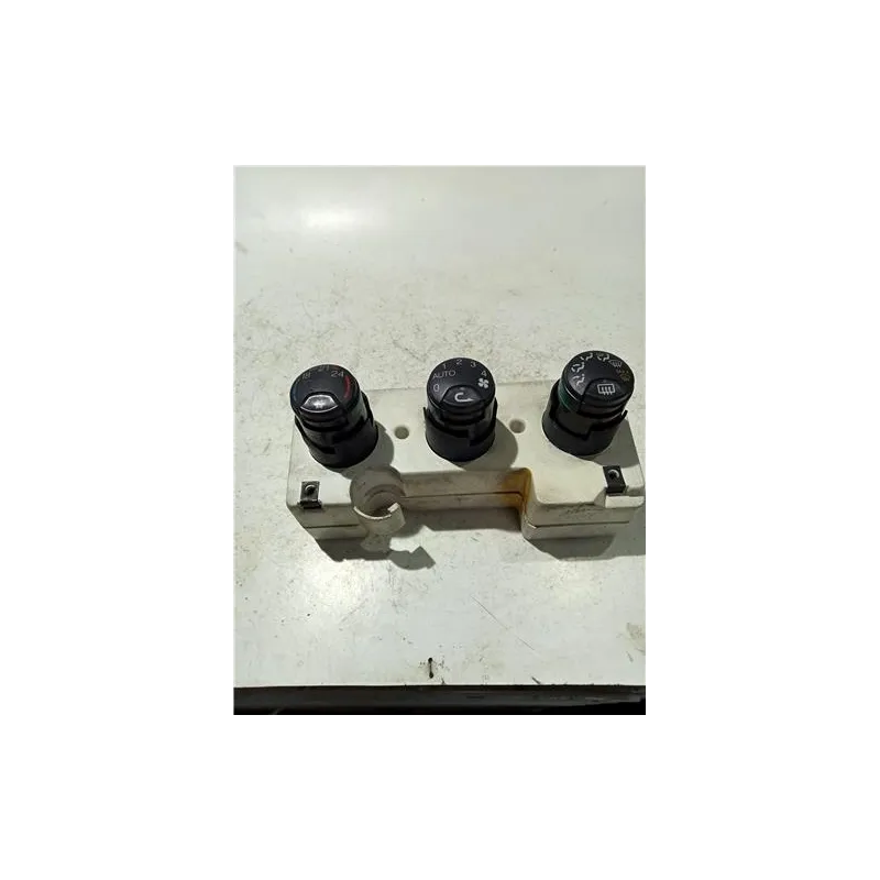 Recambio de mandos climatizador para alfa romeo 156 (2003) referencia OEM IAM 16238079  