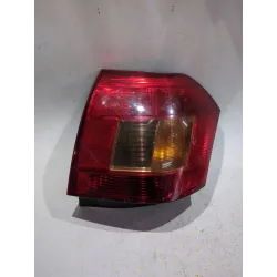 Recambio de piloto trasero izquierdo para toyota corolla (_e12_) 2.0 d-4d (cde120_) referencia OEM IAM E110501  