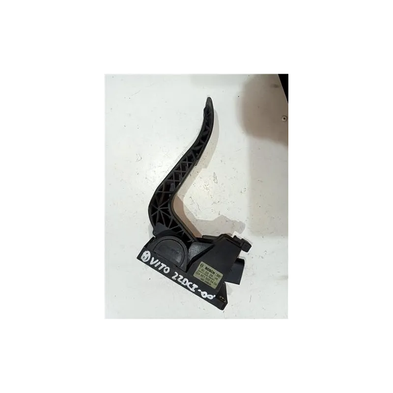 Recambio de potenciometro pedal gas para mercedes-benz sprinter combi (901-903) referencia OEM IAM 0281002335  
