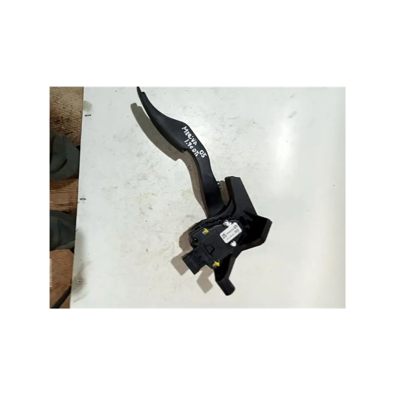 Recambio de potenciometro pedal gas para opel meriva (2003) 1.7 cdti referencia OEM IAM 6PV00811002  