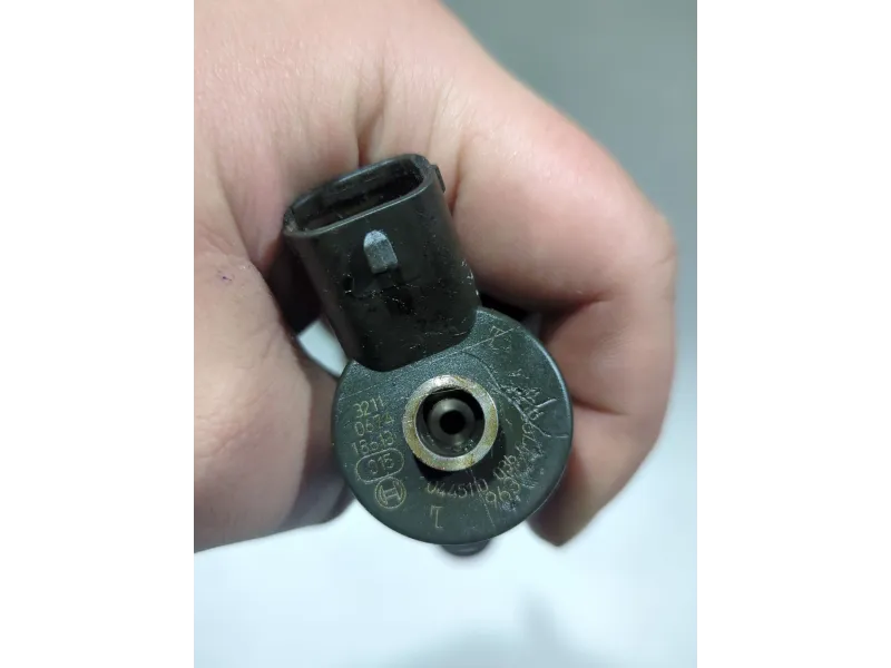 Recambio de inyector para citroën c5 berlina hdi (dcrhzb, dcrhze) referencia OEM IAM 0445110036  