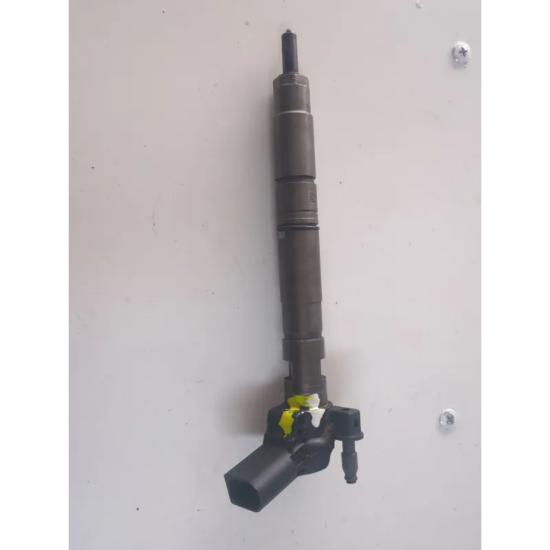Recambio de inyector para audi a4 b8 (8k2) 2.0 tdi referencia OEM IAM 0445116030  