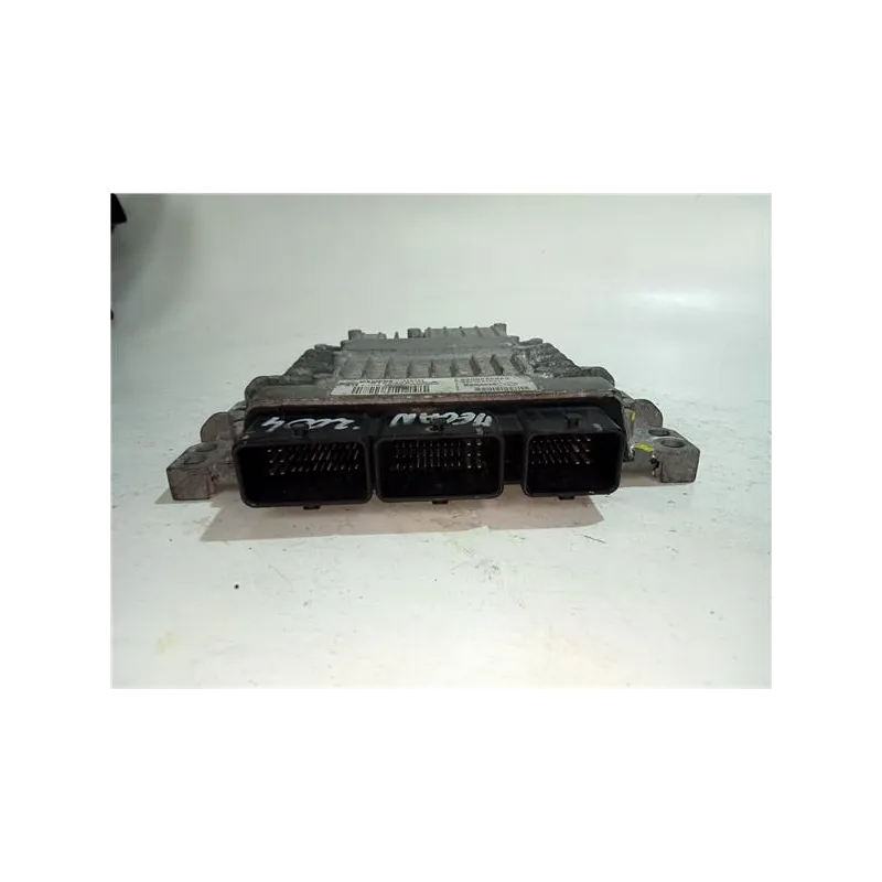 Recambio de centralita inyeccion para renault megane ii classic berlina (2003) referencia OEM IAM S122326109A  