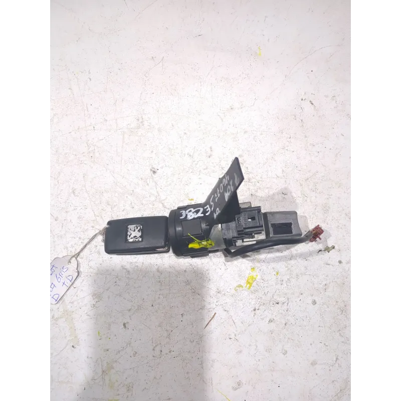 Recambio de conmutador de arranque para peugeot 207 (2006) 1.6 hdi referencia OEM IAM 36410600  