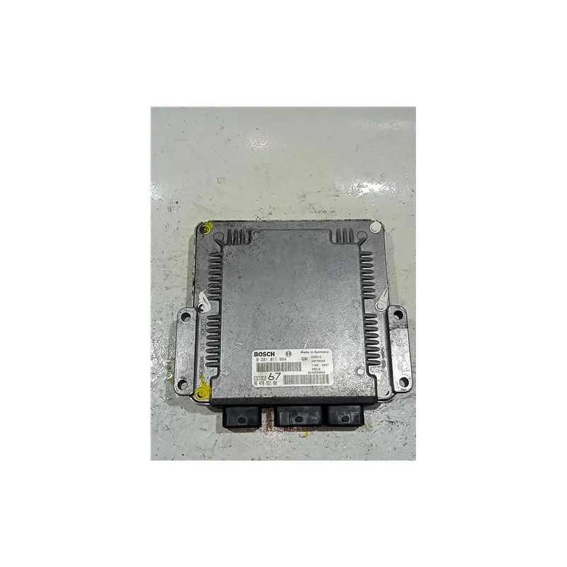 Recambio de centralita inyeccion para citroën xsara berlina (1997) 1.9 td referencia OEM IAM 0281011084  