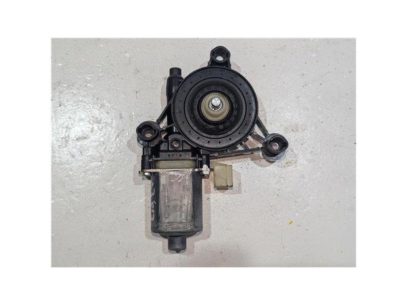 Recambio de motor elevalunas delantero izquierdo para audi a3 sportback (8va)(09.2012) 1.6 ambiente [1,6 ltr. - 81 kw tdi] refer