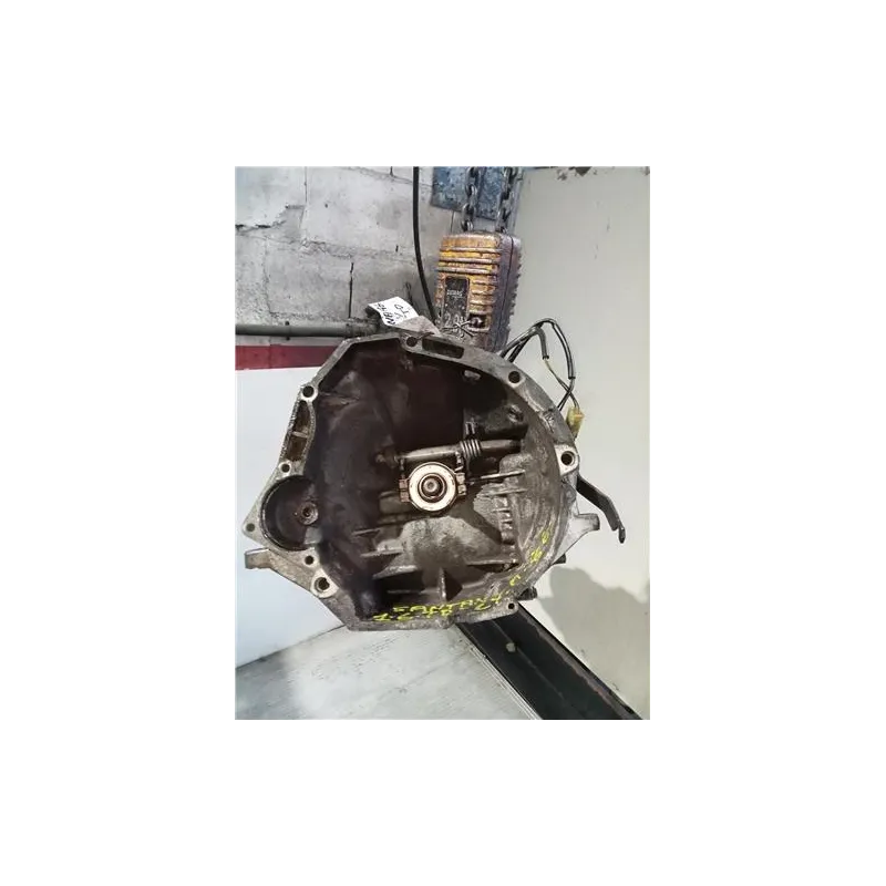 Recambio de caja cambios manual para volkswagen santana (327)(08.1981) 1.6 referencia OEM IAM 013301211C  