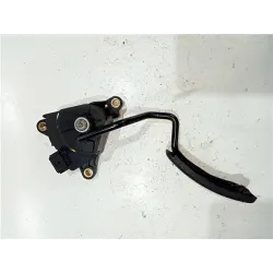 Recambio de potenciometro pedal gas para renault clio iii (2005) 1.1 75 cv referencia OEM IAM 8200297342A  