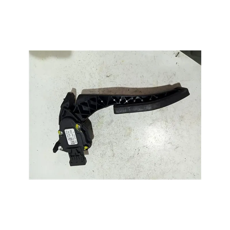 Recambio de pedal acelerador para opel insignia berlina (2008) 2.0 cdti referencia OEM IAM 6PV00976500  