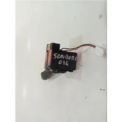 Recambio de mando multifuncion para dacia sandero ii (10.2012) ambiance 16v cat referencia OEM IAM E10657789  