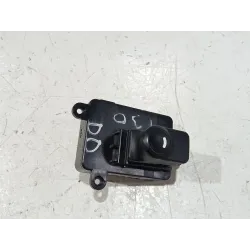 MANDO ELEVALUNAS DELANTERO DERECHO 935752L011 