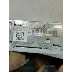 Recambio de radio cd para renault clio iii (2005) 1.1 75 cv referencia OEM IAM 8200483757T  