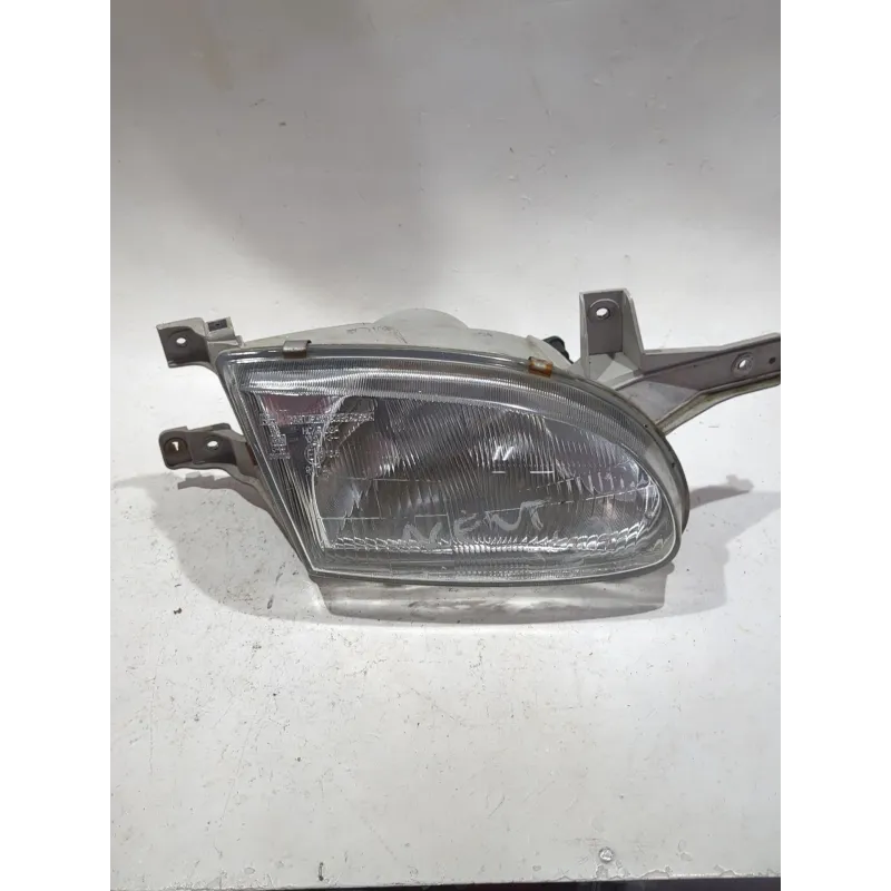Recambio de faro delantero izquierdo para hyundai accent 1.3i referencia OEM IAM E13019074  