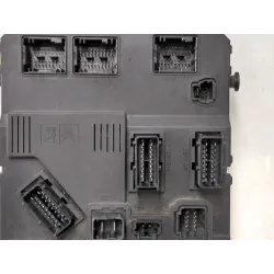 Recambio de caja reles / fusibles para peugeot 407 hdi 135 referencia OEM IAM 9655708480  