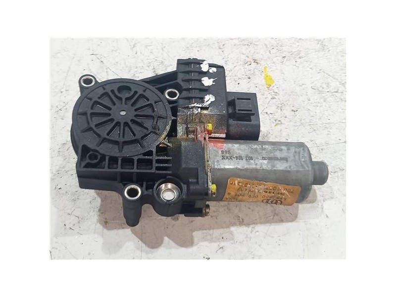 Recambio de motor elevalunas trasero izquierdo para audi a4 berlina (b5)(02.1999) 2.5 tdi [2,5 ltr. - 110 kw v6 24v tdi] referen