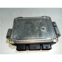 Recambio de centralita inyeccion para mazda 3 berlina (bk)(2003) 2.0 referencia OEM IAM 4M6112A650AC  