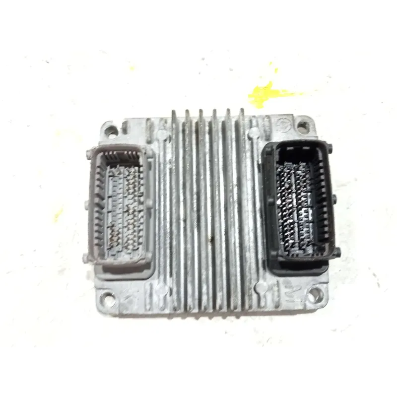 Recambio de centralita motor uce para chevrolet aveo / kalos hatchback (t250, t255) 1.2 referencia OEM IAM 96417551  