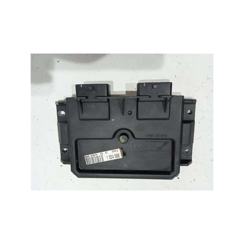 Recambio de centralita inyeccion para citroën xsara berlina (1997) 1.9 td referencia OEM IAM 9643294980 9639587680  