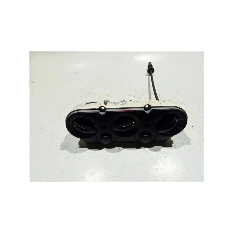 Recambio de mandos climatizador para ford fiesta (cbk)(2002) referencia OEM IAM 2S6H18549BE  