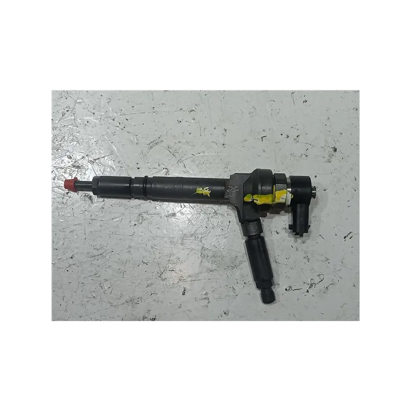 Recambio de inyector para opel astra h berlina (2004) 1.7 cdti referencia OEM IAM 0445110175  