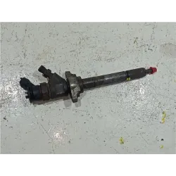 Recambio de inyector para peugeot 407 hdi 135 referencia OEM IAM 0445110297  