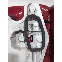 Recambio de piloto trasero izquierdo para skoda yeti (5l) 2.0 tdi 4x4 referencia OEM IAM 5L0945095  