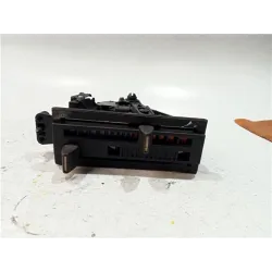 Recambio de mandos climatizador para ford sierra berlina (1987) 2.0 i referencia OEM IAM 83BG18K309  
