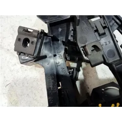 Recambio de mandos climatizador para ford sierra berlina (1987) 2.0 i referencia OEM IAM 83BG18K309  