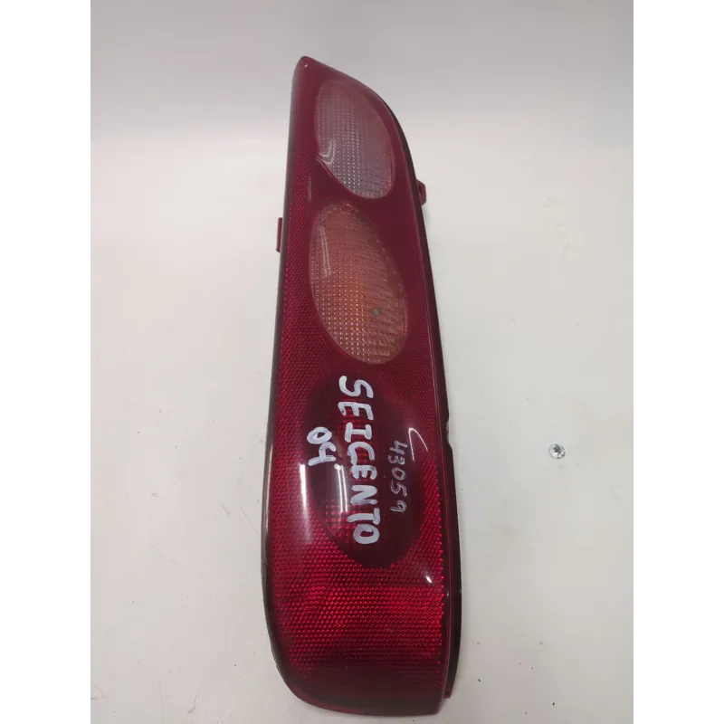 Recambio de piloto trasero derecho para fiat seicento (187)(1998) 1.1 (187axb, 187axb1a) referencia OEM IAM 39660748  