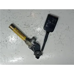 Recambio de enganche cinturon para renault laguna (b56)(1998) 2.0+ 16v rxe [2,0 ltr. - 101,5 kw 16v cat (f4r)] referencia OEM IA