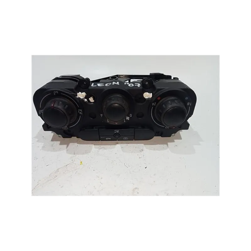 Recambio de mandos climatizador para seat leon (1p1)(05.2005) tdi 16v referencia OEM IAM SEAT LEON 07  