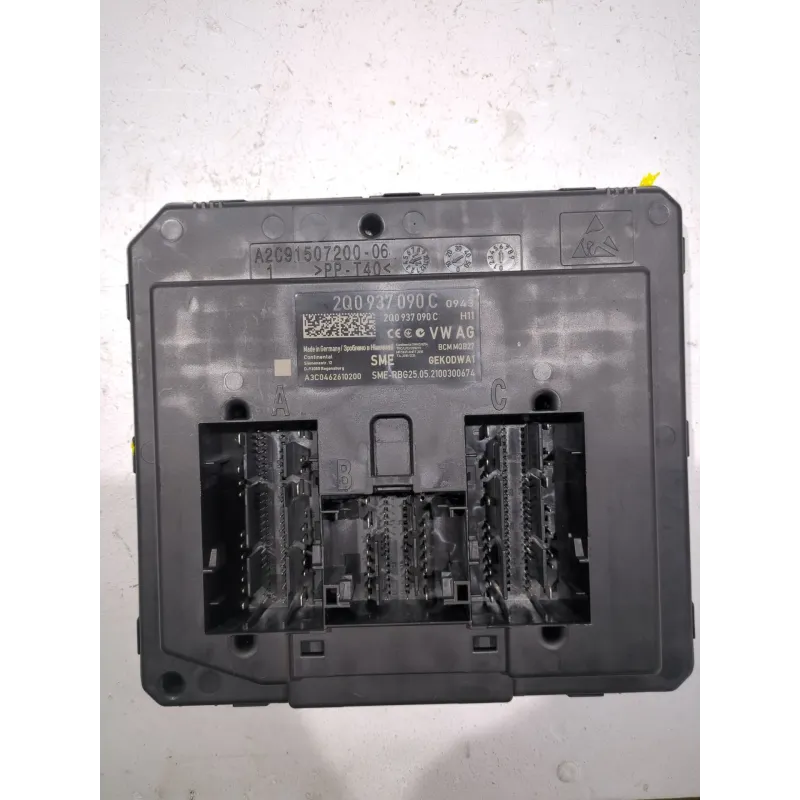 Recambio de modulo electronico para seat arona 1.0 referencia OEM IAM 2Q0937090C  