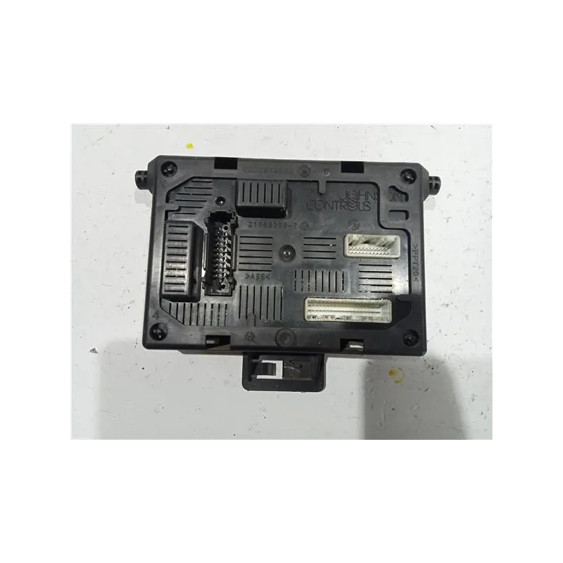 Recambio de caja fusibles/rele para renault modus i (2004) dci (fp0f, jp0f) referencia OEM IAM 216693907B BCML2CR  