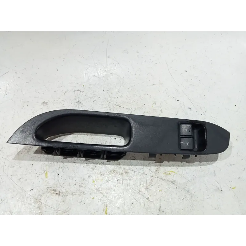 Recambio de mando elevalunas delantero izquierdo para seat ibiza iii (6l1) 1.9 tdi referencia OEM IAM 6L1867171D  