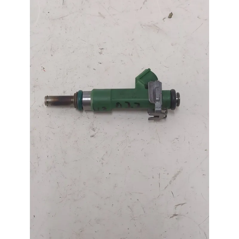 Recambio de inyector para nissan micra v (k14) 1.0 ig-t referencia OEM IAM 166008494R  