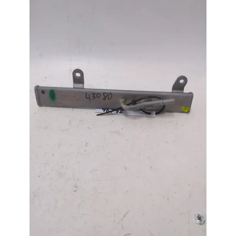 Recambio de rampa inyectores para nissan micra v (k14) 1.0 ig-t referencia OEM IAM 175204021R  